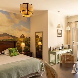 Mitre'S Edge Simonsberg Studio Bed & Breakfast Klapmuts Exterior photo