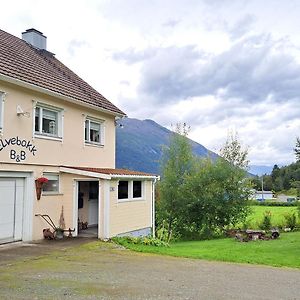 Elvebakk Bed & Breakfast Bed & Breakfast Reed Exterior photo