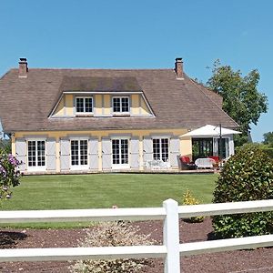 Hibiscus Bed & Breakfast Malaunay Exterior photo