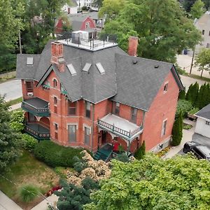 Historic Webster House Bed And Breakfast Bay City Exterior photo