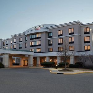 Courtyard Republic Airport Long Island/Farmingdale Hotel Exterior photo