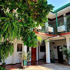 La Casa De Don Carlos Hotel Usulutan Exterior photo