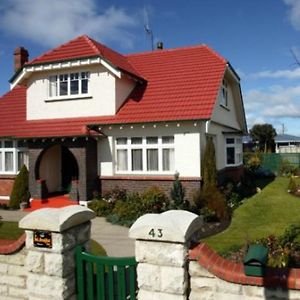 Highway House Bed And Breakfast Oamaru Exterior photo