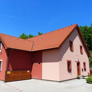 Penzion Amalka Hotel Třeboň Exterior photo