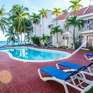 Idyllic Beachfront Condo Ocho Rios Exterior photo