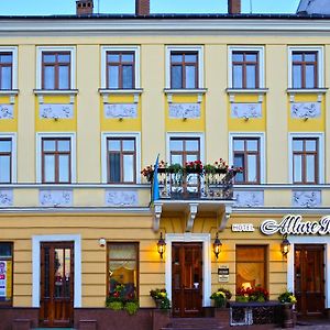 Allureinn Hotel And Spa Cernăuți Exterior photo