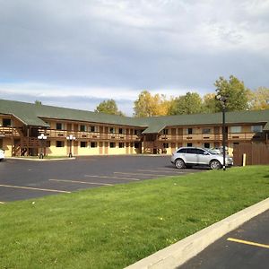 Hospitality Inn Bowmansville Exterior photo