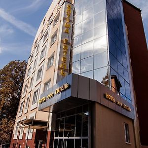 Optima Rivne Hotel Exterior photo