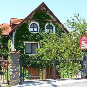 Aranyhaz Apartmanszallas Hotel Tihany Exterior photo