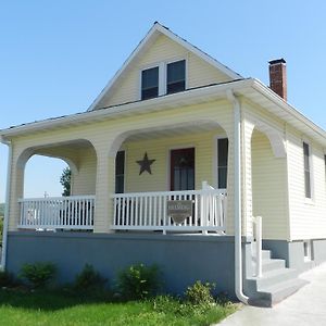 Helming Guest House Hermann Exterior photo