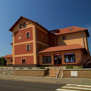 Penzion Na Stavidle Hotel Uherské Hradiště Exterior photo