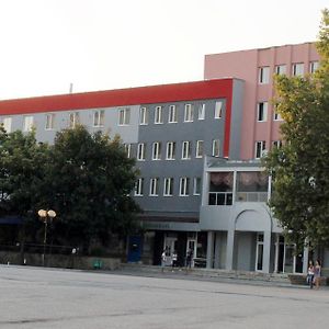 Hotel Mizia Tâgovişte Exterior photo