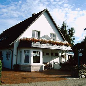 Gaestehaus Ziemann Hotel Friedrichstadt Exterior photo