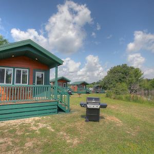 Lake Conroe Queen Studio Cabin 5 Hotel Willis Exterior photo