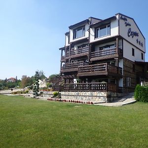 Aparthotel Seasons Glavatarski Han Glavatarți Exterior photo