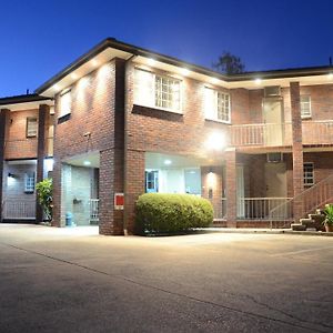 Motel Margeurita Queanbeyan Exterior photo