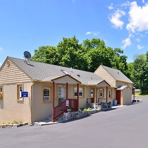 Golden Hill Inn-Danbury Exterior photo