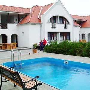 Szanyi Vendeghaz Hotel Hegykő Exterior photo