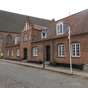 Pilgrimshuset Maribo Hotel Exterior photo