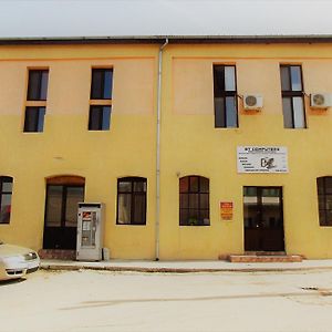 House For Guests And Friends Hotel Sviștov Exterior photo