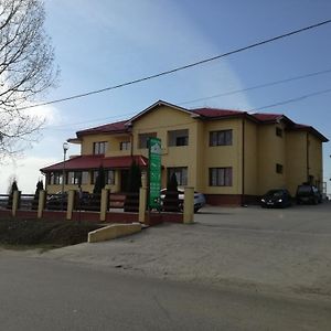 Cabana De La Trei Brazi Hotel Gîrceiu Exterior photo