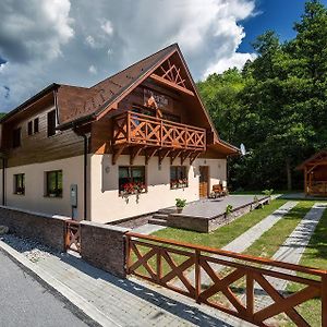 Penzion Hastrman Hotel Banská Bystrica Exterior photo