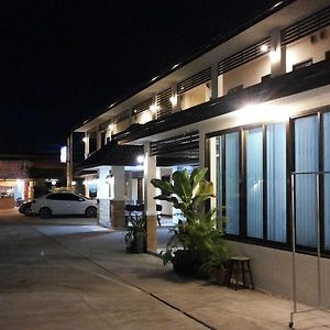 Pornpan Apartment Udonthani Exterior photo