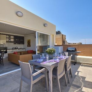 Valletta Luxe 3-Bedroom Duplex Penthouse With Sea View Terrace And Jacuzzi Exterior photo