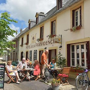 Auberge De La Providence Hotel Saint-Donat Exterior photo