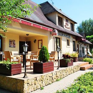 Dwa Bratanki Hotel Rzeszów Exterior photo