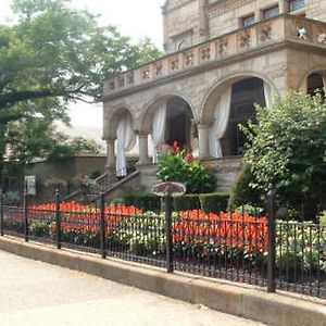 Boggs Mansion Hotel Pittsburgh Exterior photo