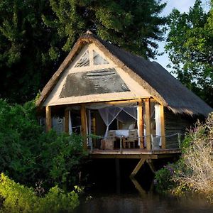 Sindabezi Island Camp Hotel Simonga Exterior photo