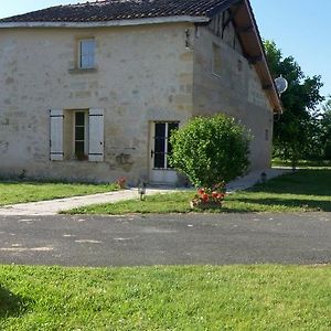 Chateau Laborde Bed & Breakfast Saint-Medard-de-Guizieres Exterior photo