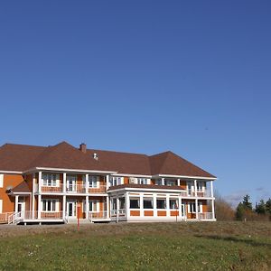 Auberge - Village Grande Nature Chic-Chocs Cap-Chat Exterior photo