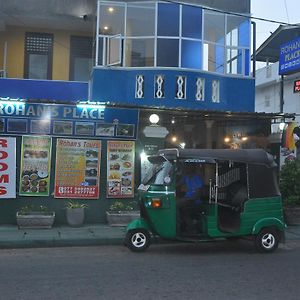 Yoho Rohans Place Hotel Negombo Exterior photo