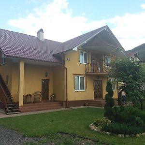 U Lyudmily Villa Karpatî Exterior photo