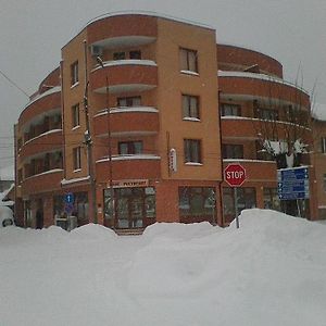 Gelov Hotel Bercoviţa Exterior photo