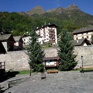 Pensione Genzianella Hotel Alagna Valsesia Exterior photo