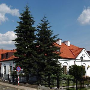 Hotel "Zajazd Napoleonski" Varşovia Exterior photo