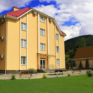 Zakarpatskiy Oazis Hotel Karpatî Exterior photo