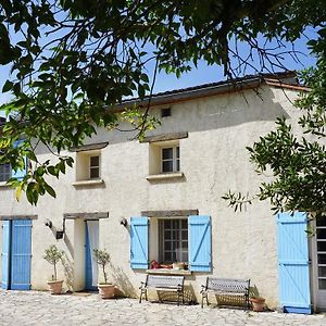 La Bergerie De Valerie Bed & Breakfast Arthes Exterior photo