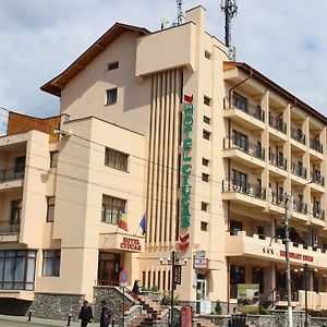 Hotel Ciucas Vălenii de Munte Exterior photo