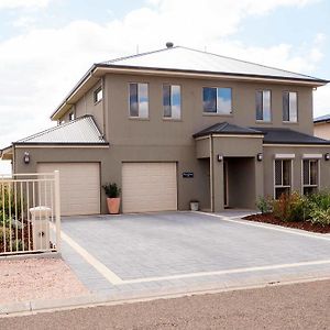 Rezare House Bed&Breakfast Bed & Breakfast Wallaroo Exterior photo