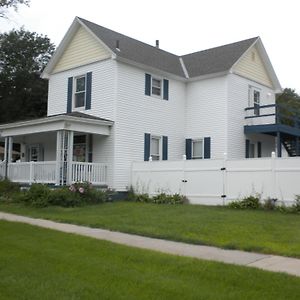 Hillside Cottages Missouri Valley Exterior photo