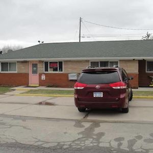 Standish Motel Exterior photo