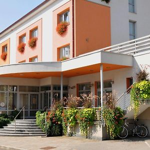 Hotel Bela Krajina Metlika Exterior photo