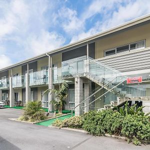 Dupont Motels Lower Hutt Exterior photo