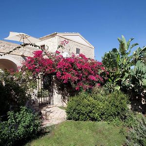 Tenuta Cammarana Guest House Donnafugata Exterior photo