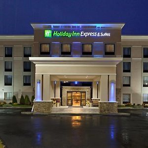 Holiday Inn Express & Suites Malone, An Ihg Hotel Exterior photo