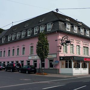 Gastehaus Blaue Ecke Hotel Adenau Exterior photo